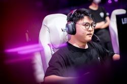 开云体育官方网站-RNG险胜FLY，Scout单局斩获MVP八强赛3:2（上海）