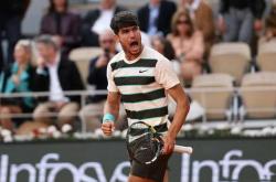 -英国网球队逆转德国网球队，阿尔卡拉斯制霸全场的简单介绍