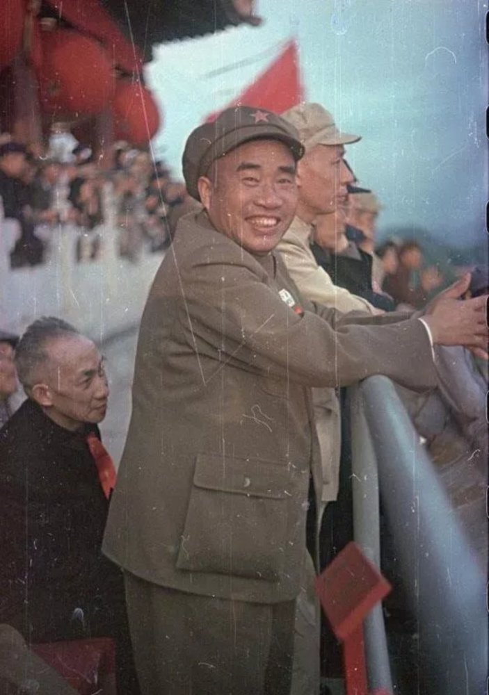 一触即发的精彩较量，共同见证历史性时刻的简单介绍