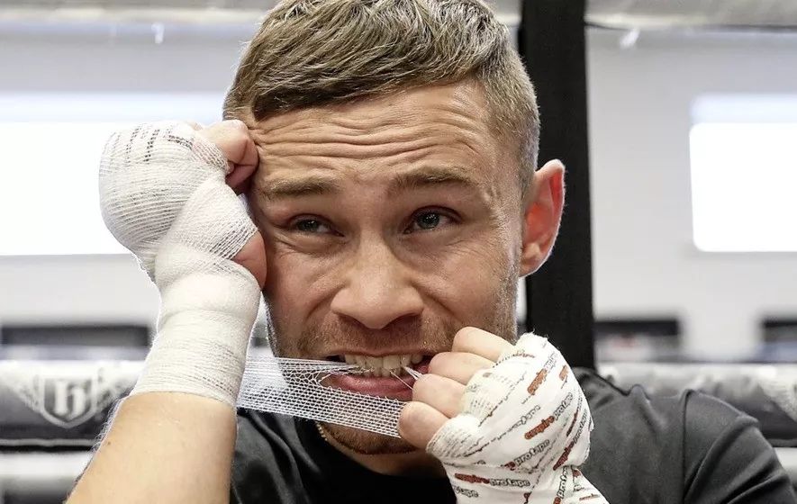 包含绝地求生明星选手受伤退赛，引发热议的词条