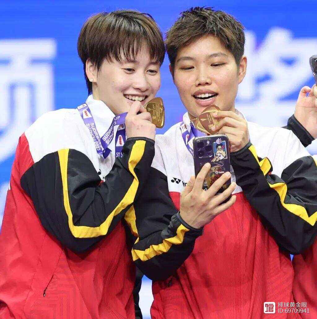 丹麦队完胜马来西亚队,黄鸭组合高光表现 丹麦队完胜马来西亚队,黄鸭组合高光表现