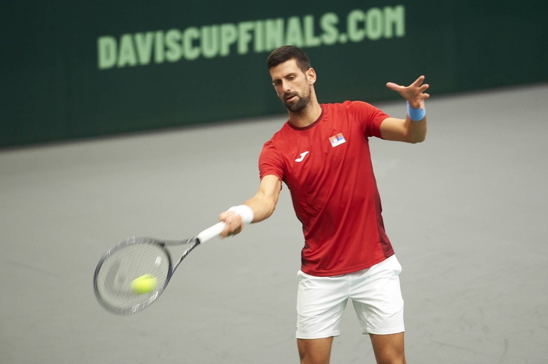 戴维斯杯险胜年终总决赛，德约科维奇刷新纪录
