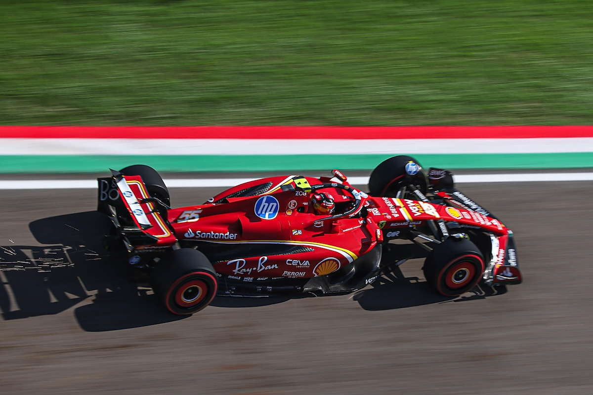 索伯车队绝杀法拉利，塞恩斯惊艳四座