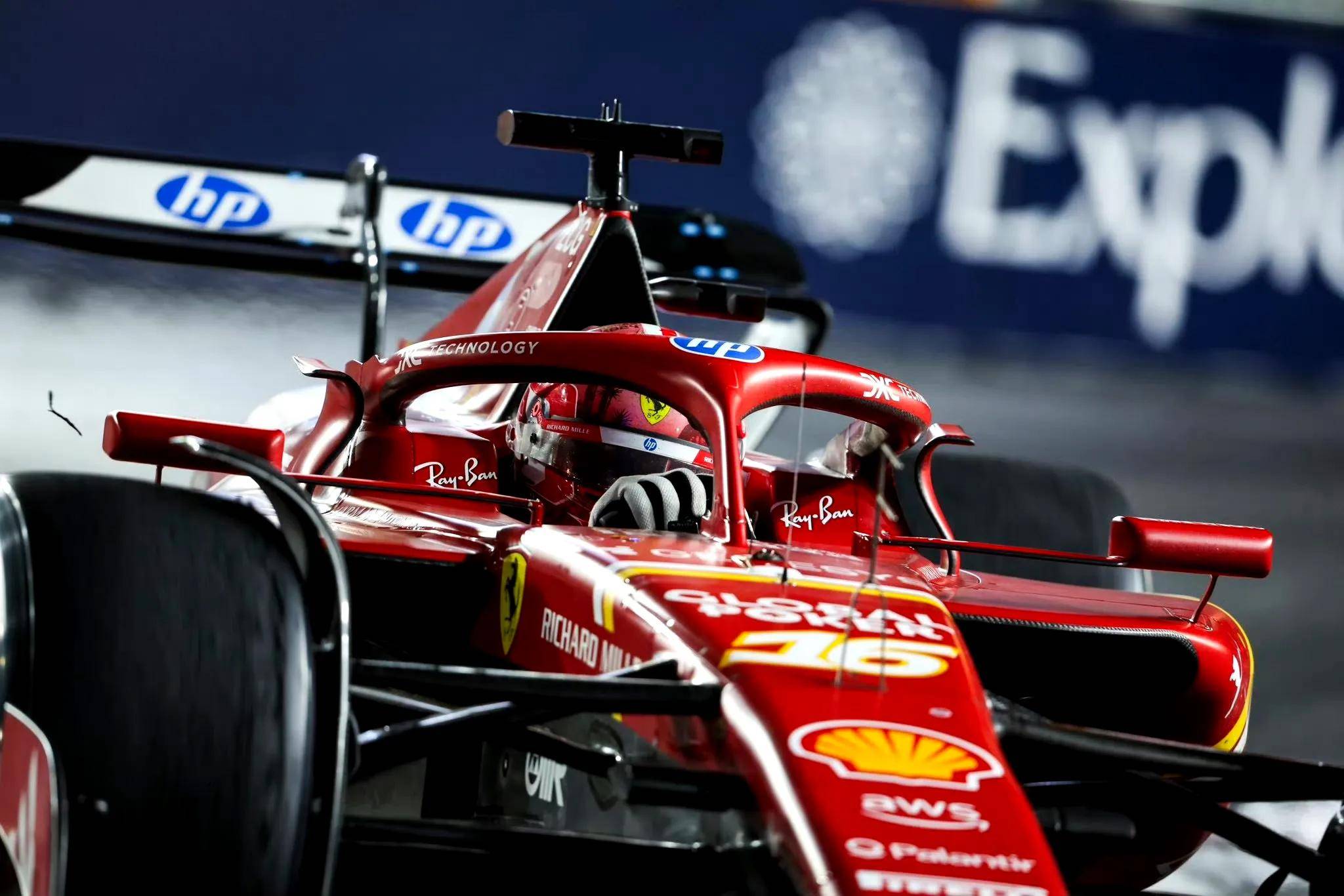 索伯车队绝杀法拉利，塞恩斯惊艳四座