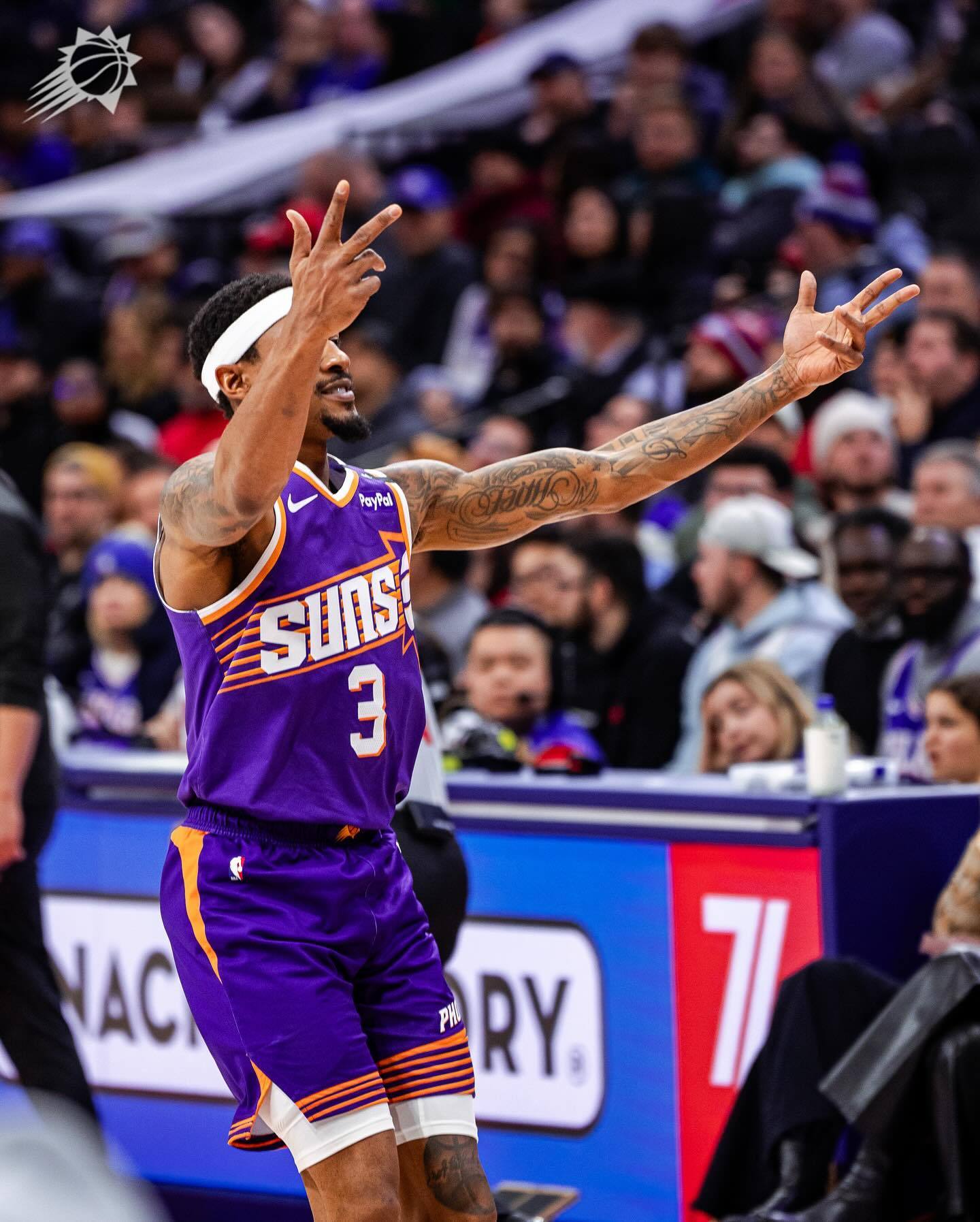 76人横扫太阳，塔图姆点燃赛场