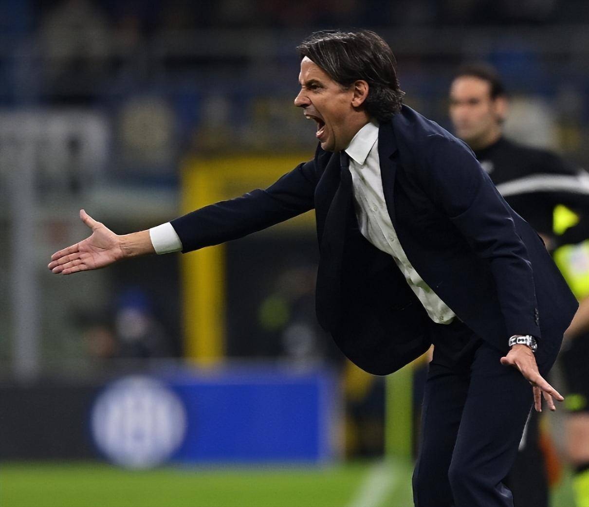 汉普顿客场失利，遭遇不利结果