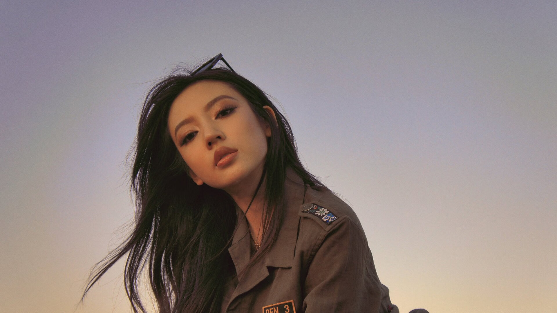 引擎咆哮下的旧仇新恨，F1终章战的血色黄昏