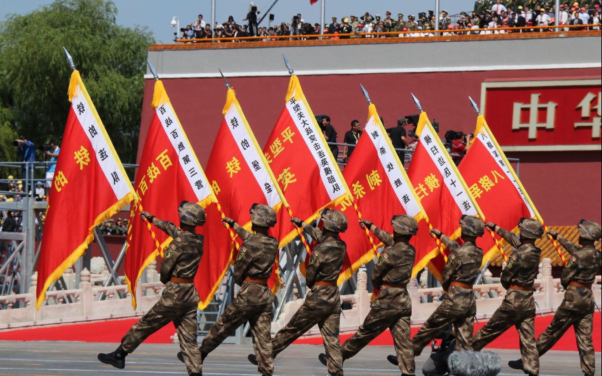 跨界的狂想，当爵士击败76人，欧冠半决赛迎来篮球风暴